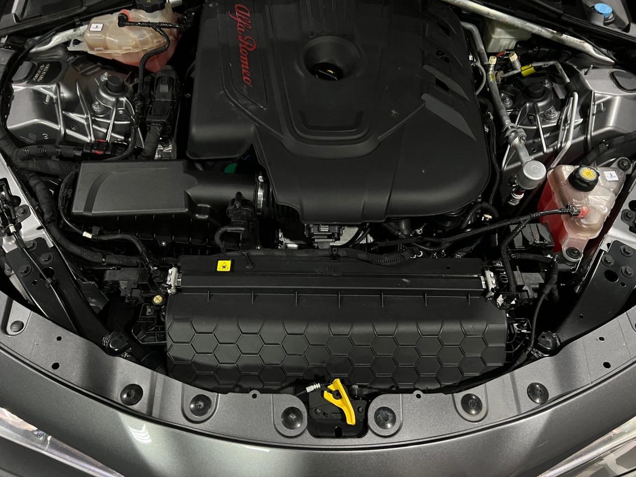 Alfa Romeo Giulia 2.2 Turbodiesel 210 CV AT8 AWD Q4 Veloce