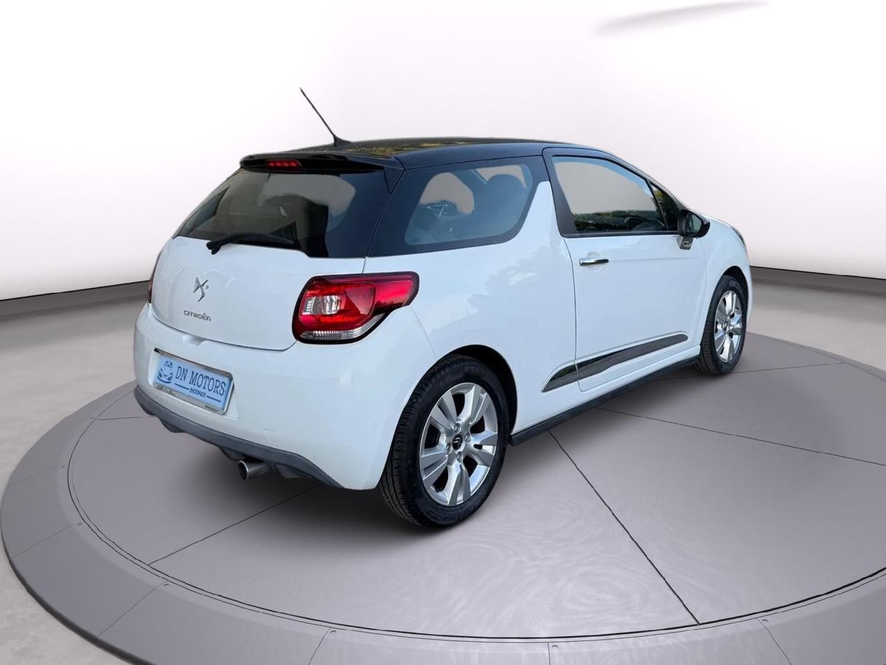 Citroen DS3 Just black 1.4 hdi 2016 ottimo stato