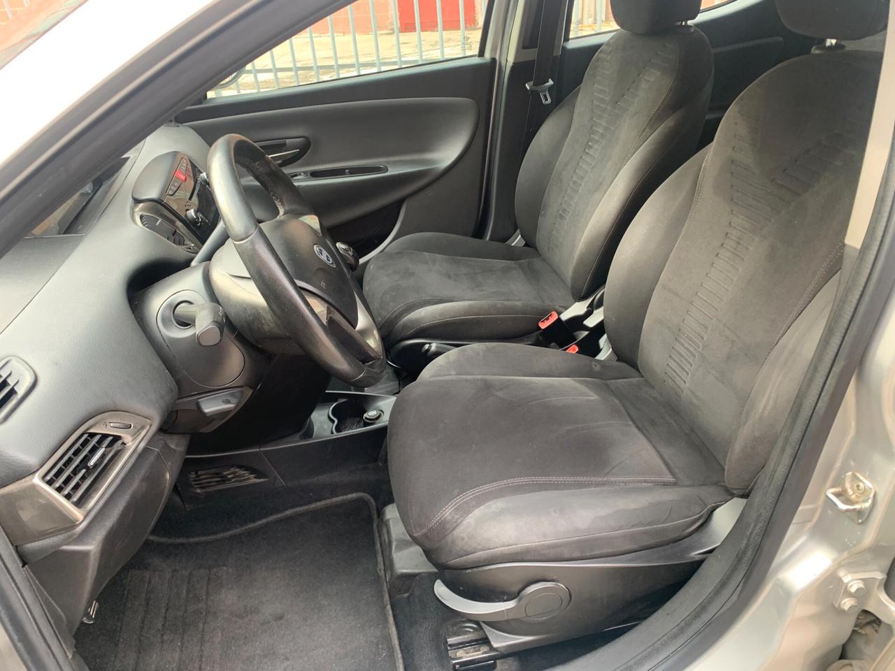 Lancia Ypsilon 1.3 MJT 16V 95 CV 5 porte S&S Gold