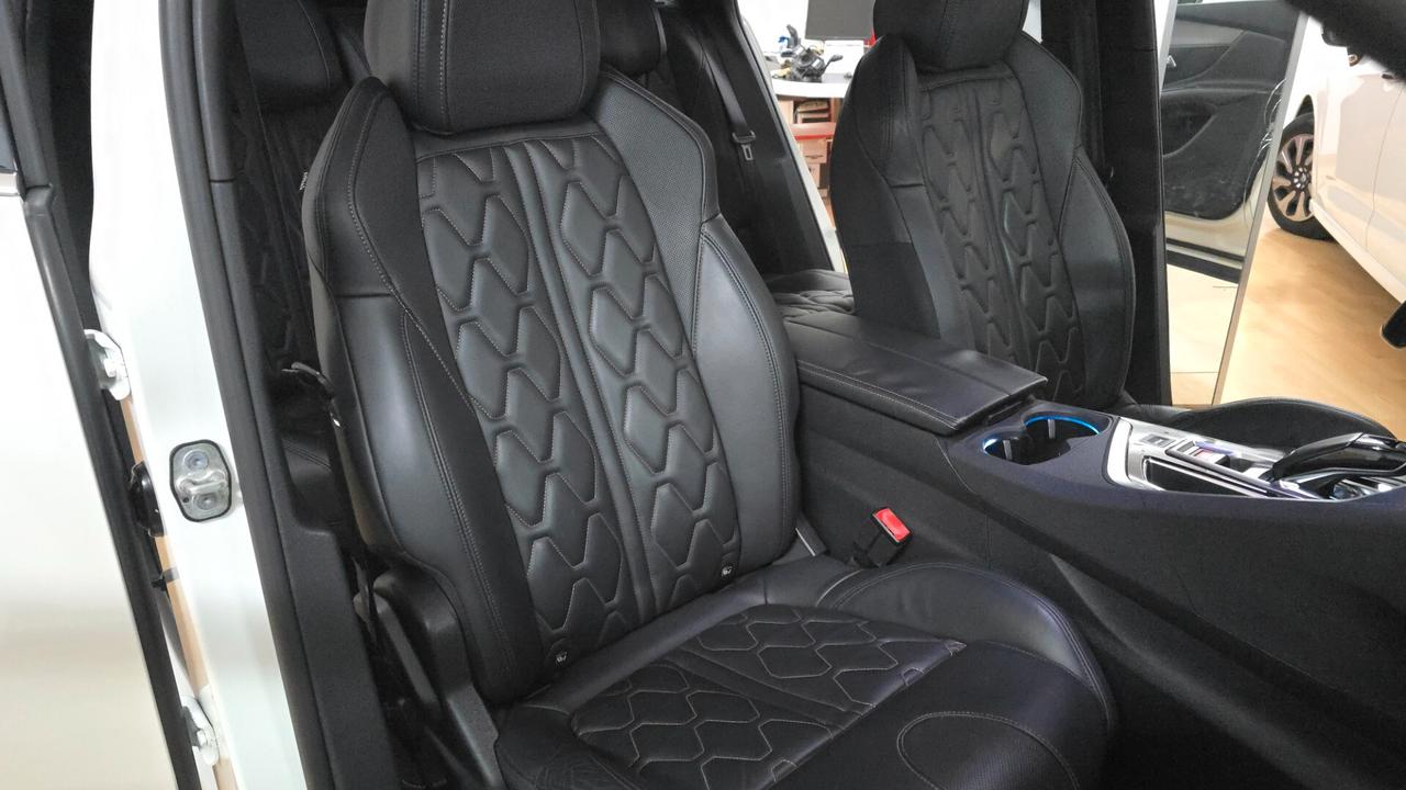 Peugeot 3008 BlueHDi 180 S&S EAT8 GT