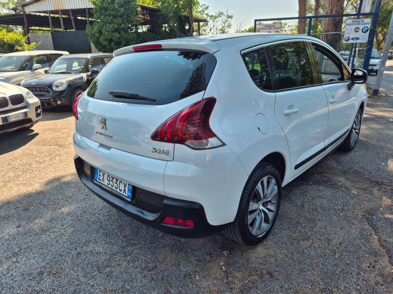 Peugeot 3008 1.6 HDi 115CV Business