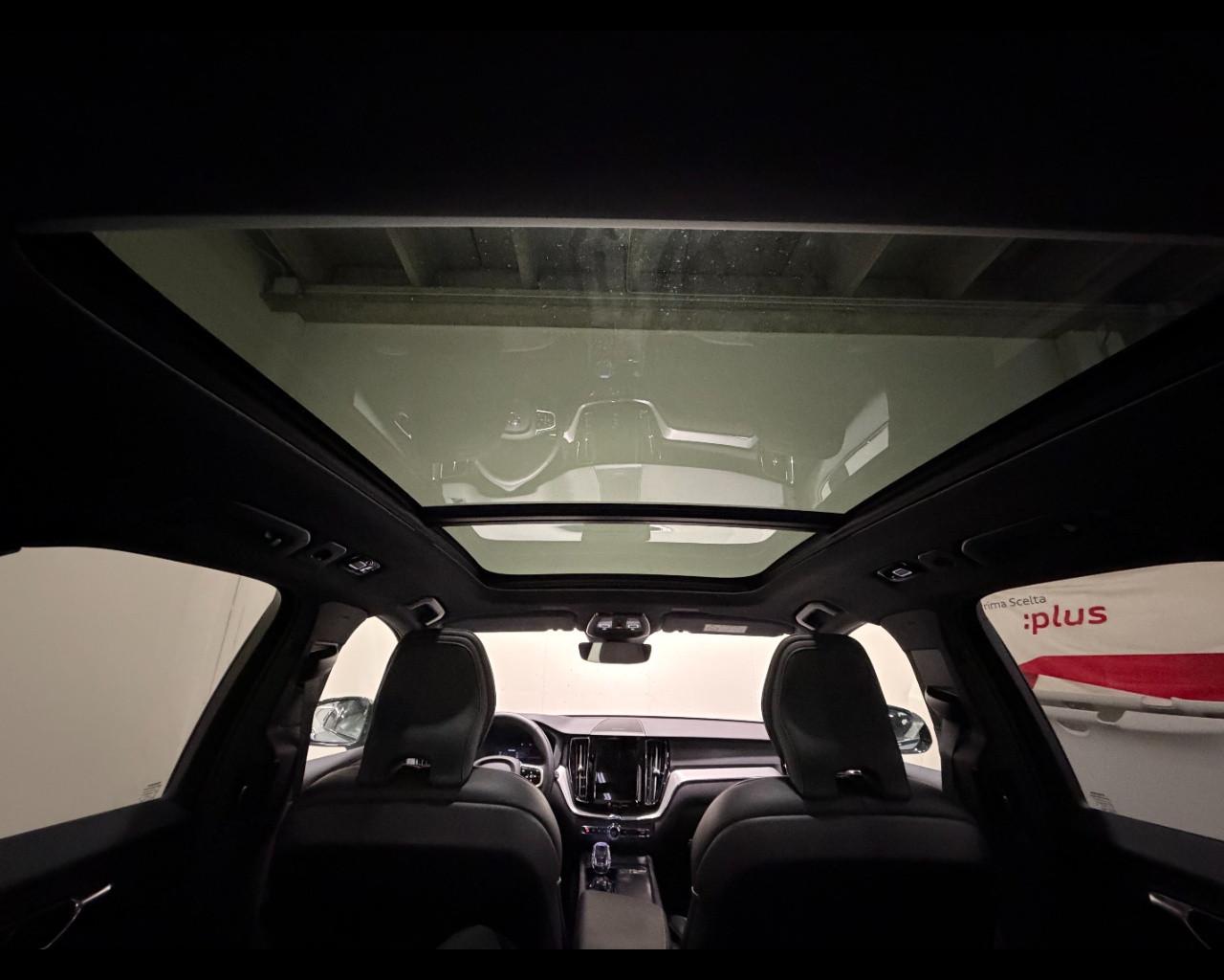 VOLVO XC60 T6 PHEV PLUS DARK AWD AUTO