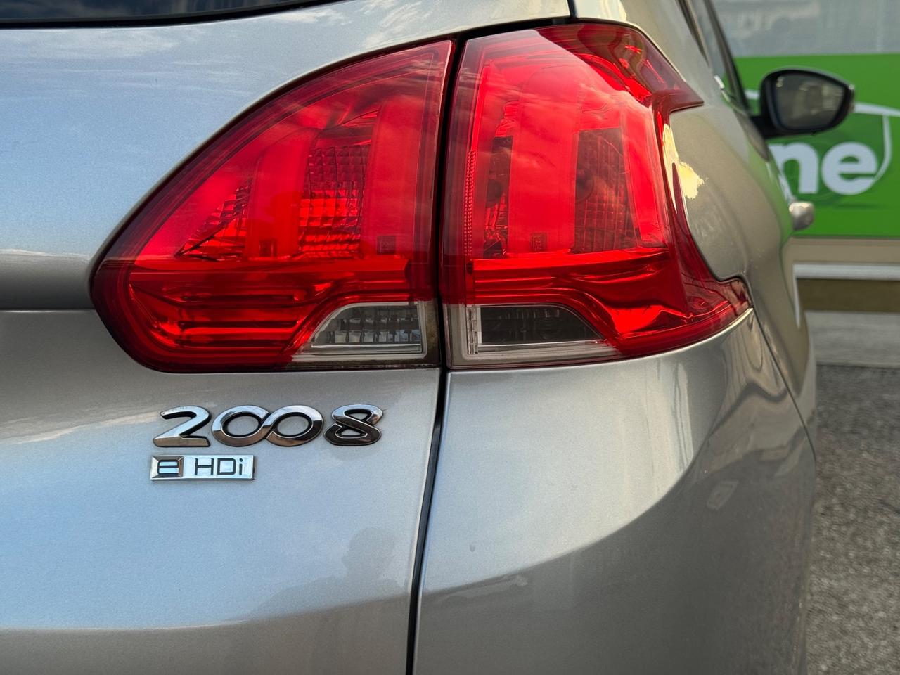 Peugeot 2008 1.6 e-HDi 92 CV