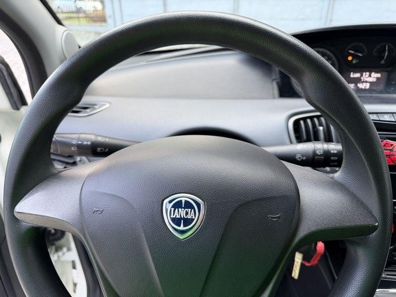 Lancia Ypsilon Ypsilon 1.2 Gold 69cv IDONEA NEOPATENTATI RESTYLING