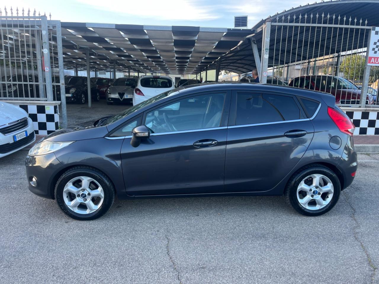 Ford Fiesta 1.4 5 porte Bz.- GPL Titanium Unipro 2010