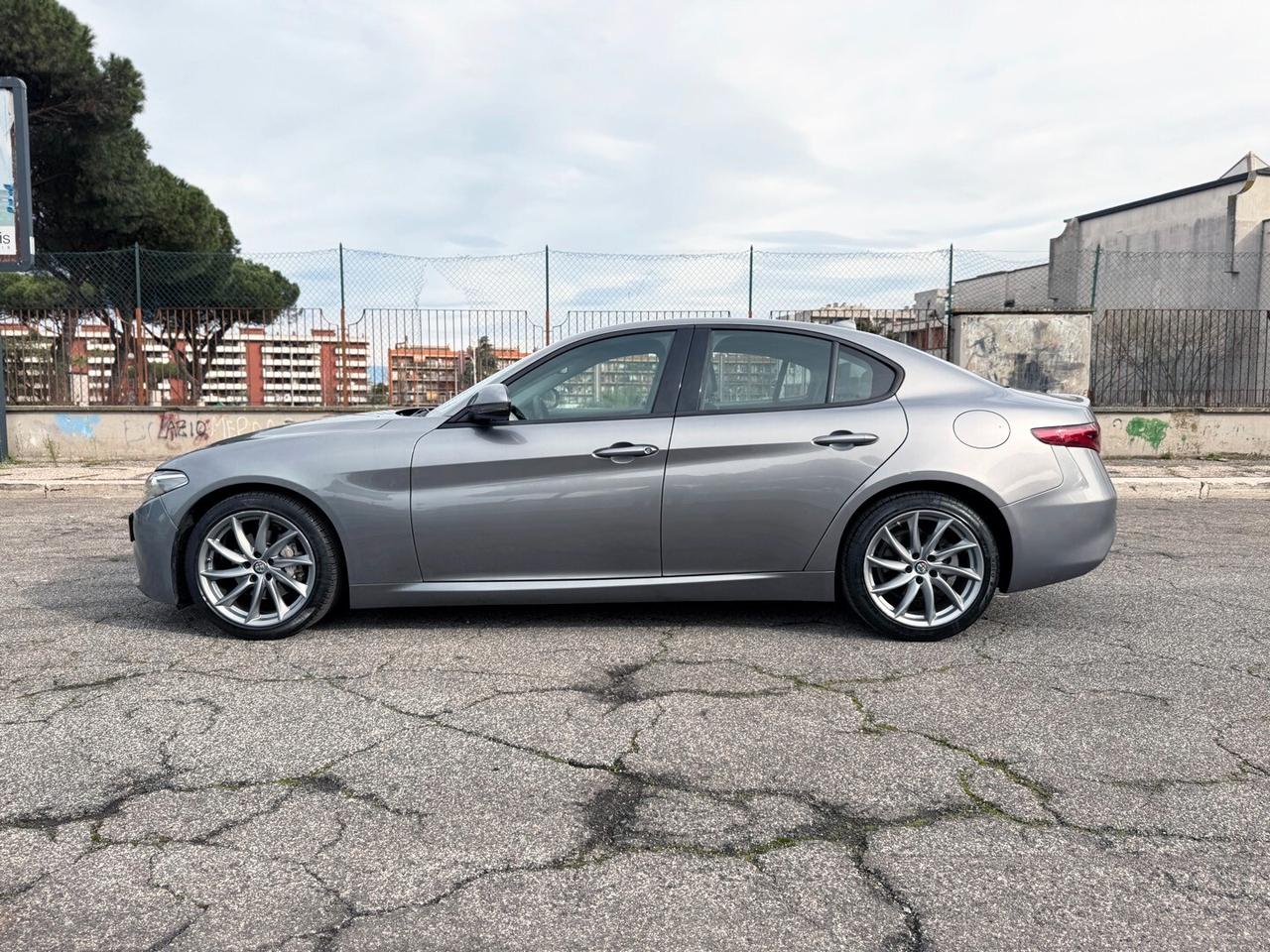 Alfa Romeo Giulia 2.2 Turbodiesel 160cv AT8 Super - 2020 - garanzia rate permute