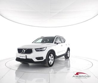 VOLVO XC40 D3 Momentum Pro