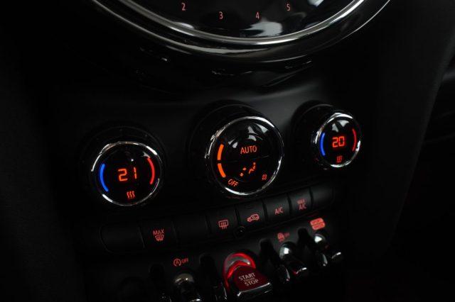 MINI Mini 5 Porte 1.5 Cooper Essential 5 porte