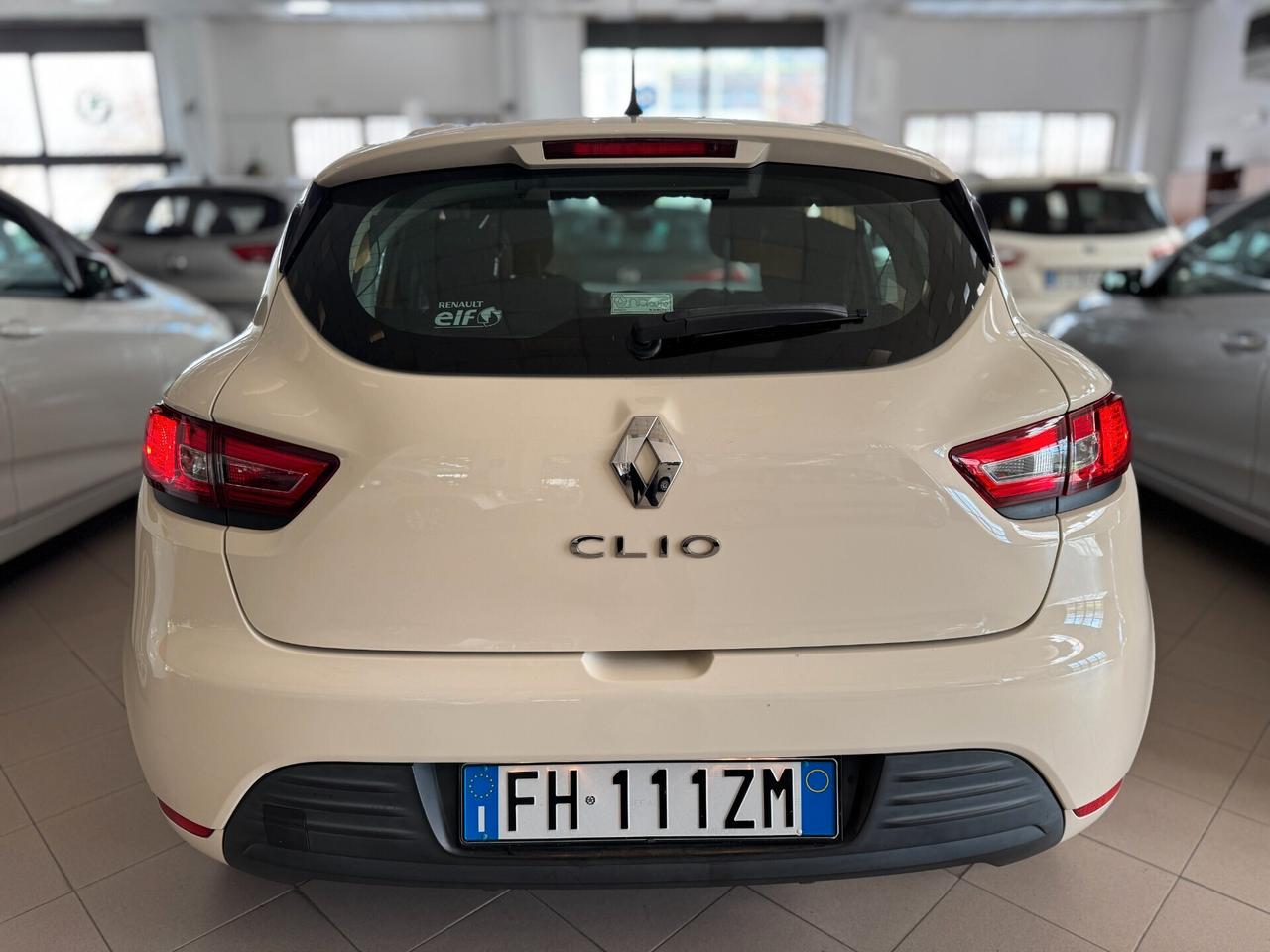 Renault Clio 1.2 75CV benzina 5 porte Life - OK NEOPATENTATI/E!