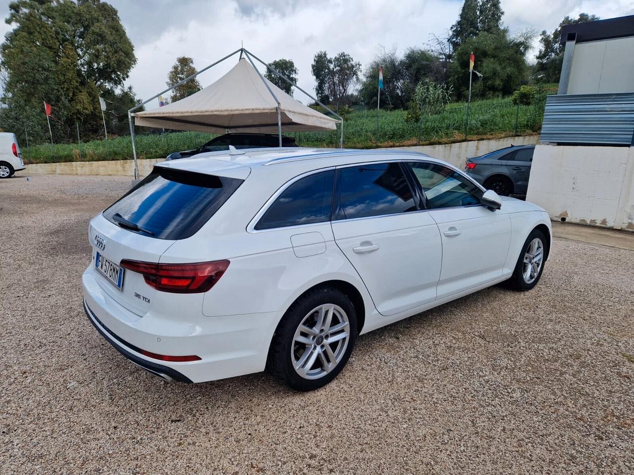 Audi A4 Avant 35 TDI S tronic Business