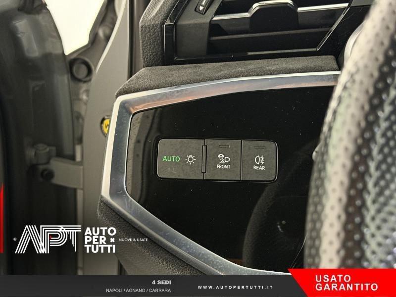 Audi Q3 Q3 Sportback RS 2.5 quattro s-tronic