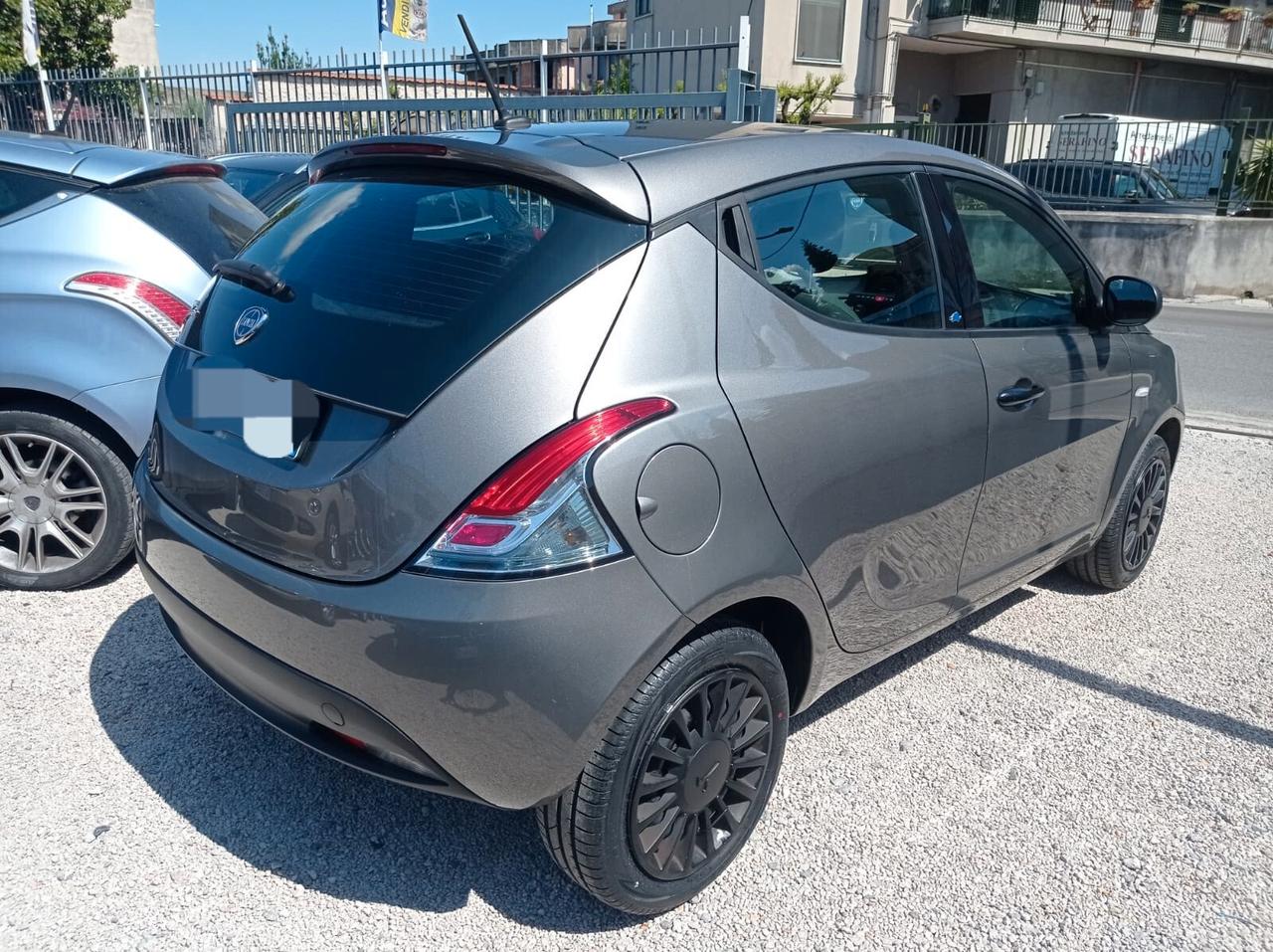 Lancia Ypsilon 1.2 69CV Elefantino Blu 700€ Gpl