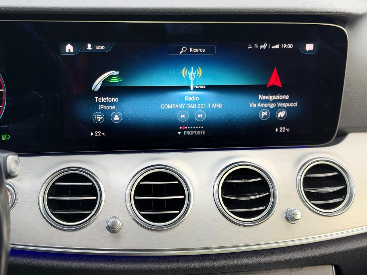 Mercedes-benz E 200d PREMIUM LED DISTRONIC FULL