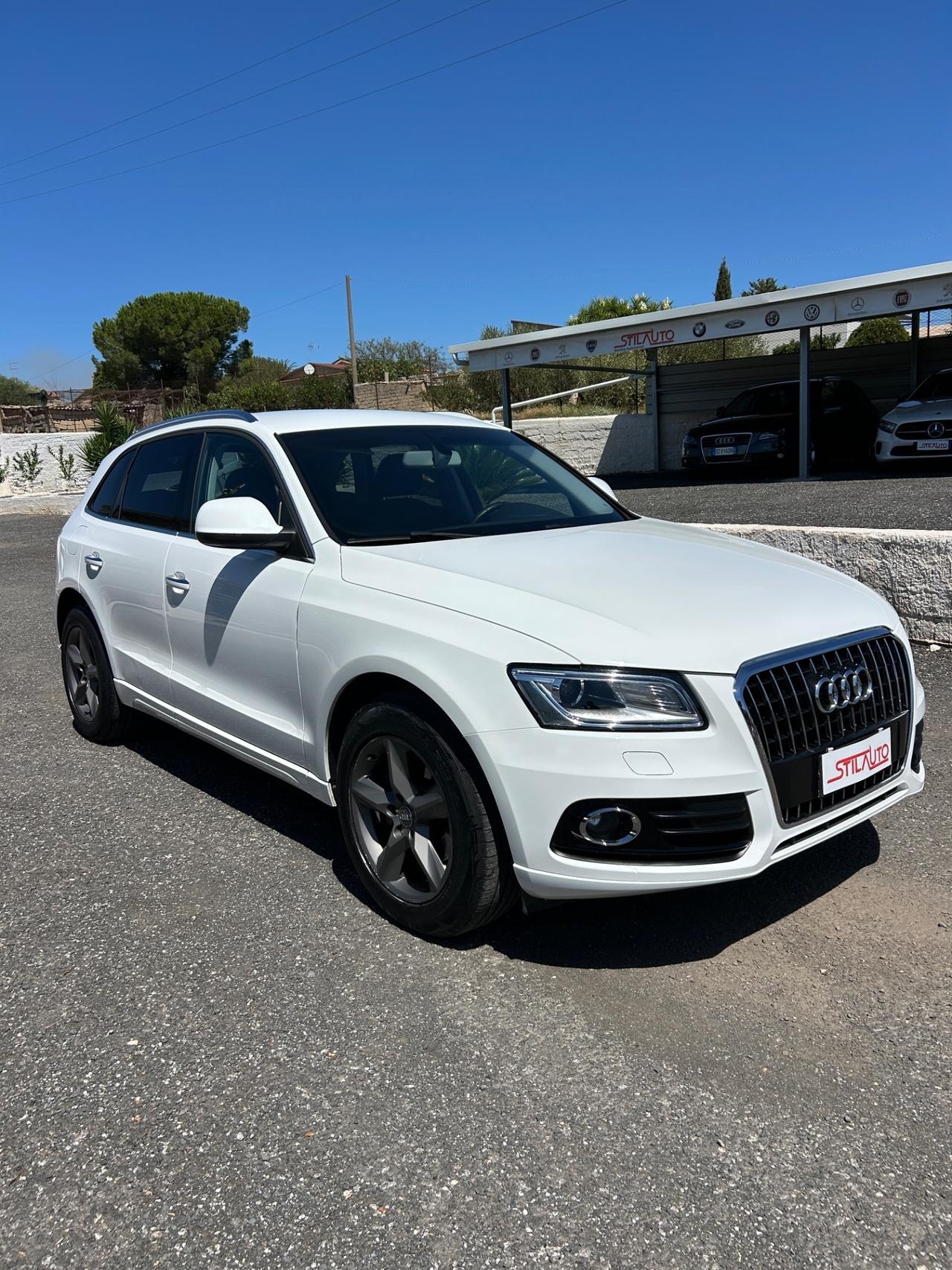 Audi Q5 2.0 TDI 150 CV clean diesel