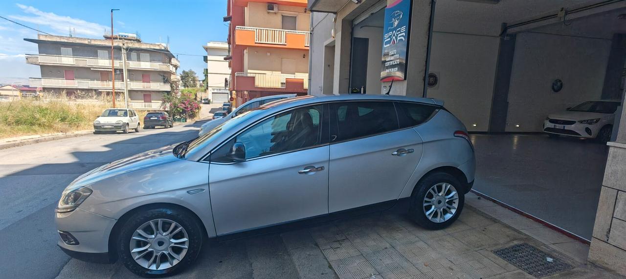 Lancia Delta 1.6 MJT DPF Selectronic Platino