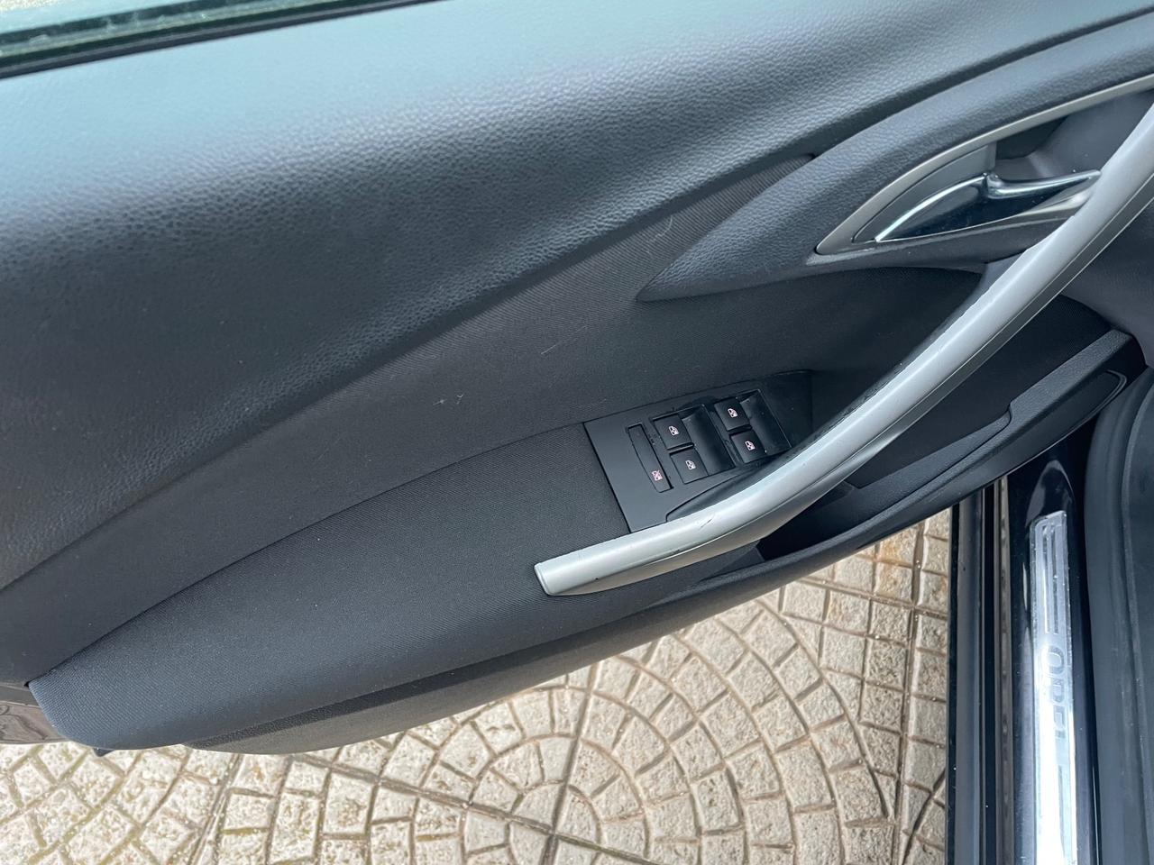 Opel Astra 1.4 5 porte Enjoy