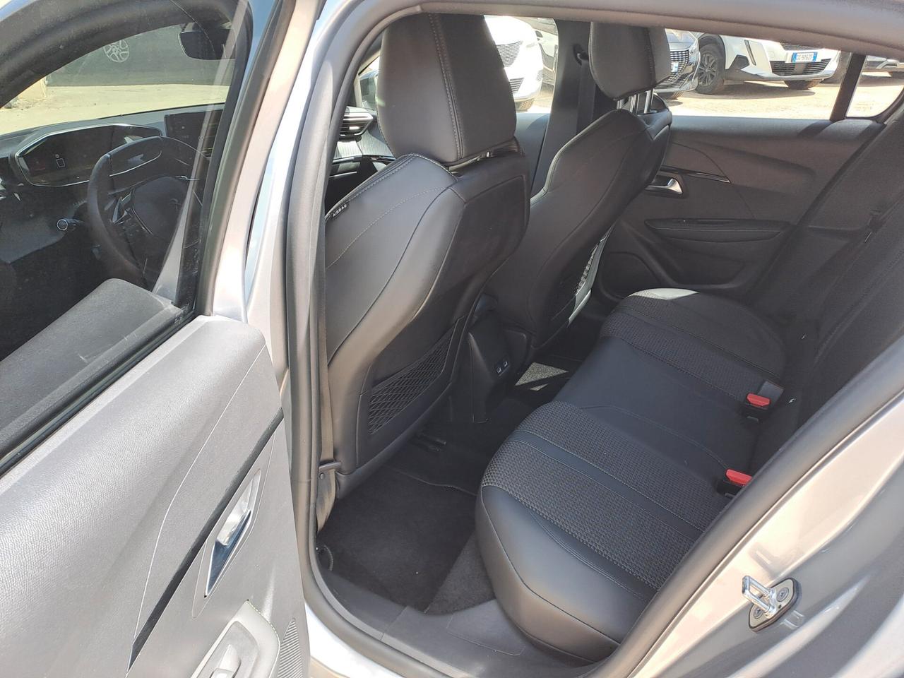Peugeot 208 PureTech 130 Stop&Start EAT8 5 porte GT