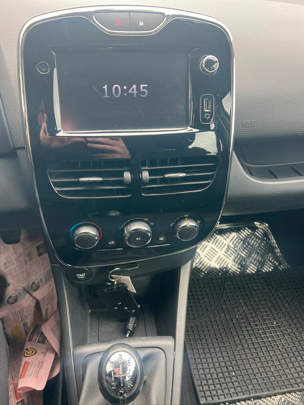 Renault Clio Sporter 1.5 dCi 8V 75CV Live 2014