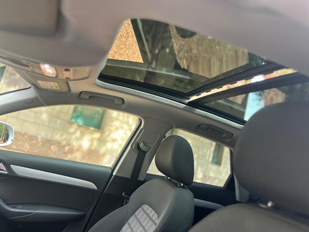 Audi Q3 2.0 TDI 150 CV Sport tetto apribile