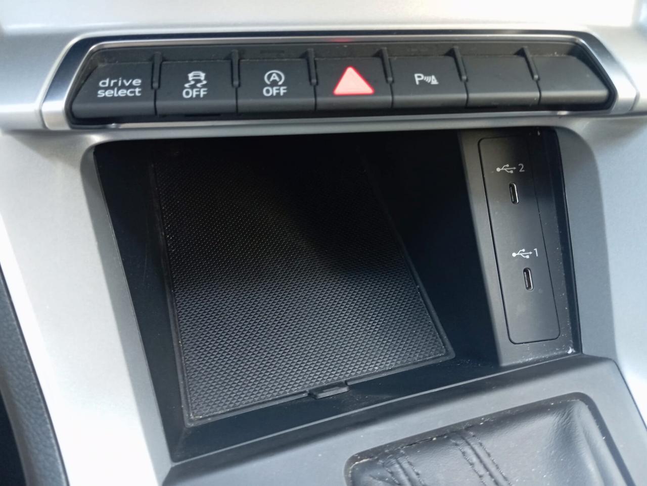 Audi Q3 35 TDI quattro S tronic Business