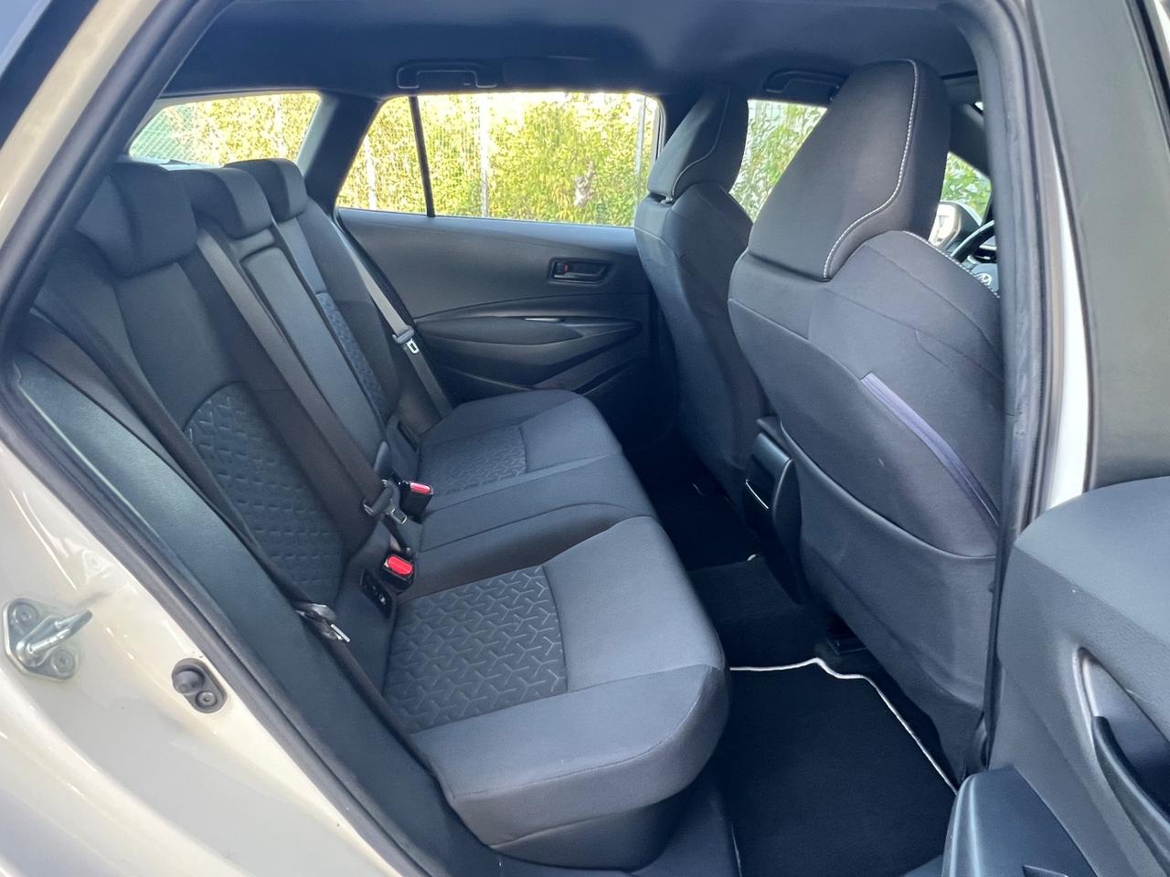 Toyota Corolla Touring 1.8 Hybrid Active