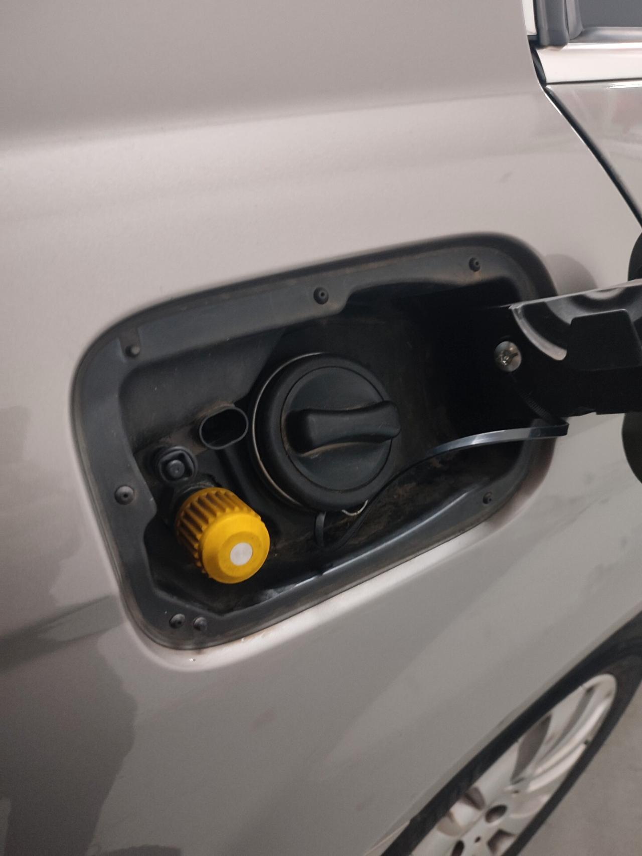 MERCEDES CLASSE C200 BERLINA A METANO POCHI KM GANCIO