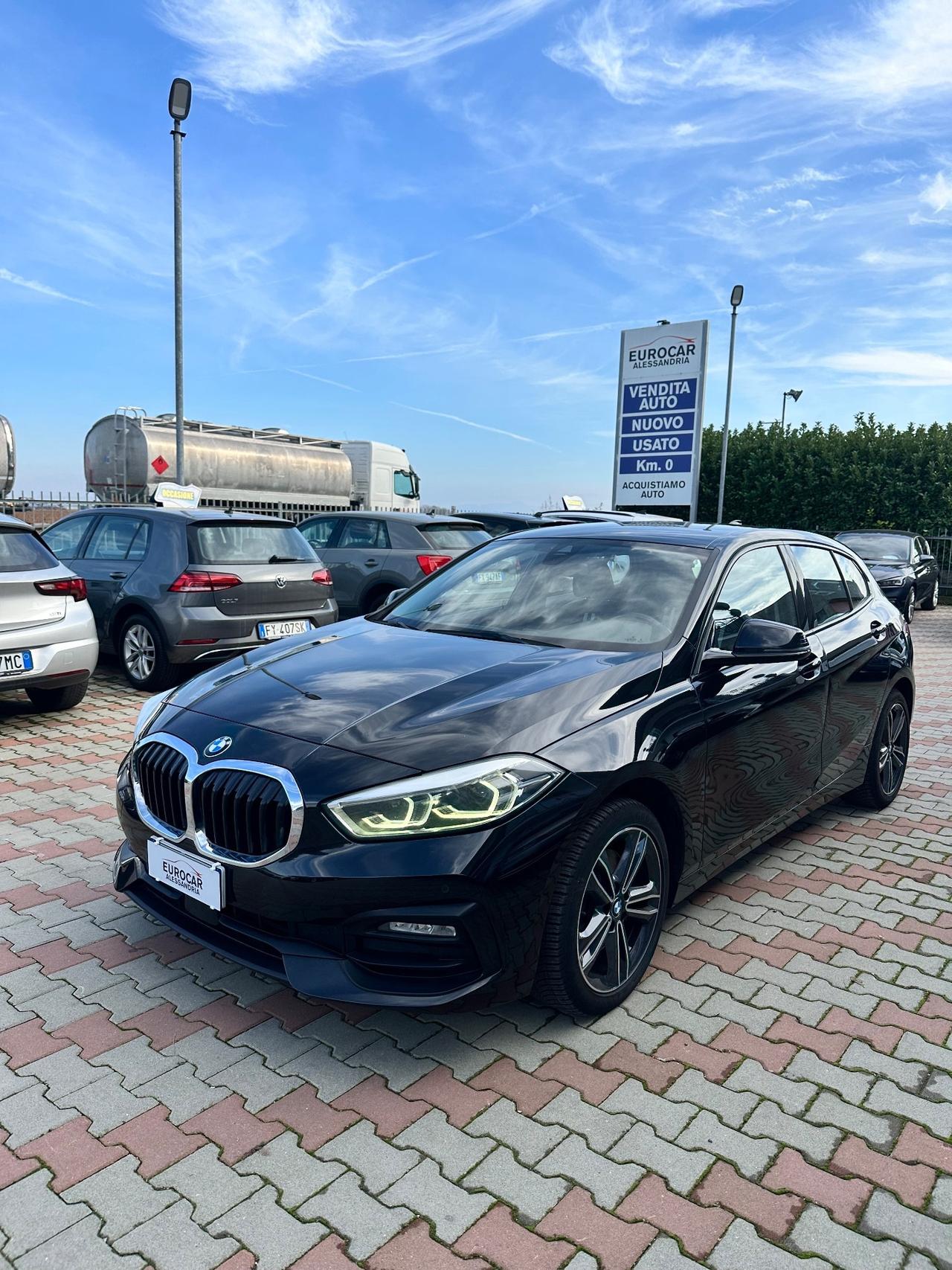 Bmw 116 116d 5p. Advantage