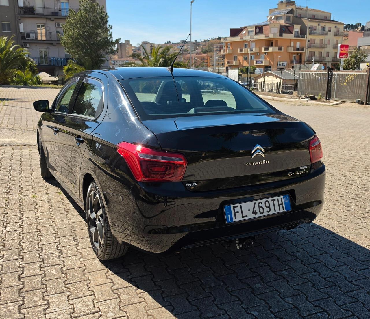 Citroen C-Elysee BlueHDi 100 Shine