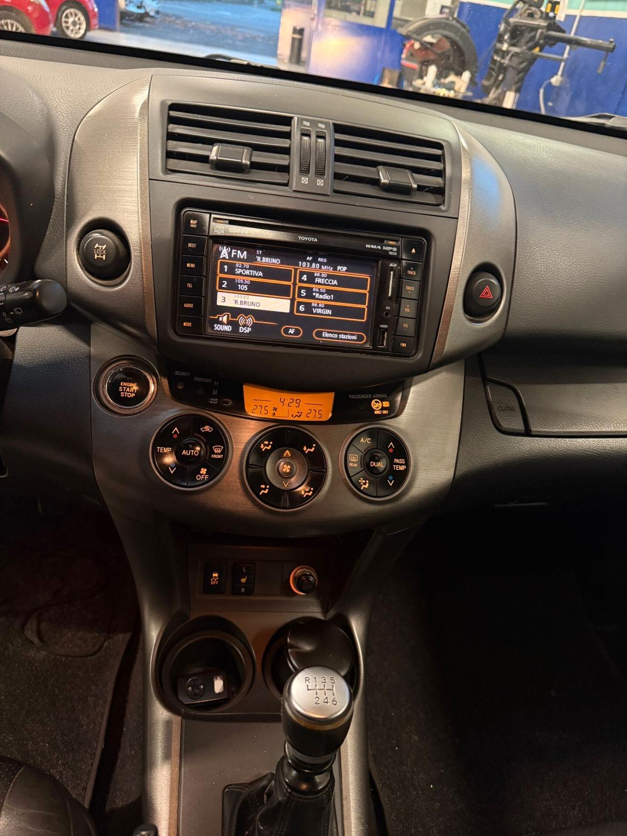 Toyota RAV 4 RAV4 2.2 D-4D 4WD Style