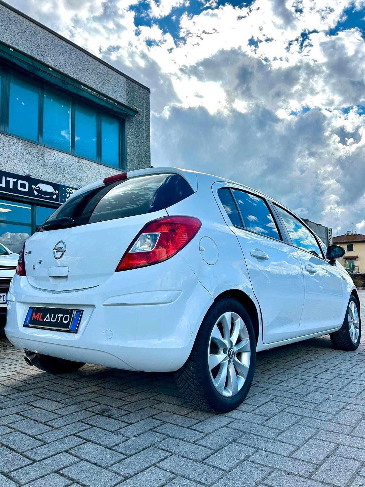 Opel Corsa 1.2 85CV 5 porte GPL-TECH Edition - OK NEOPATENTATO