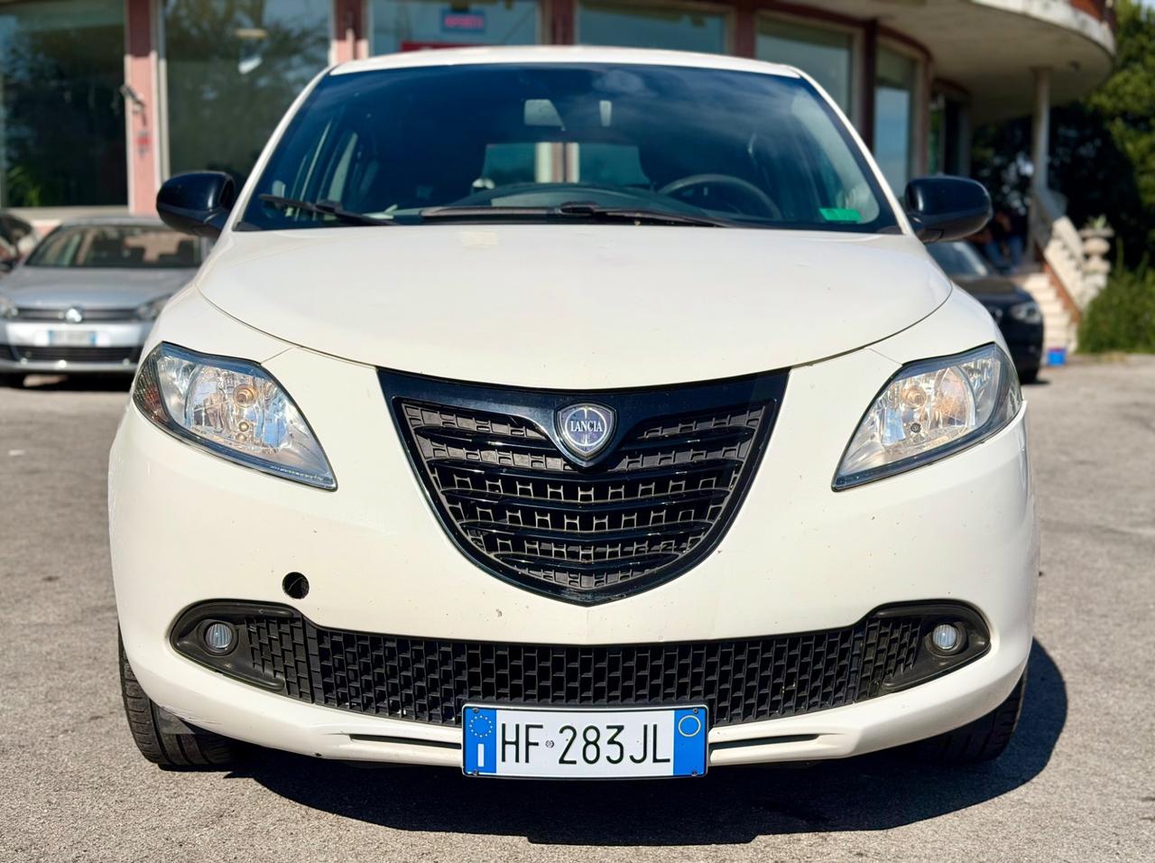 Lancia Ypsilon 2014 1.2 GPL scade 2034 ok neopatentati ! ! !