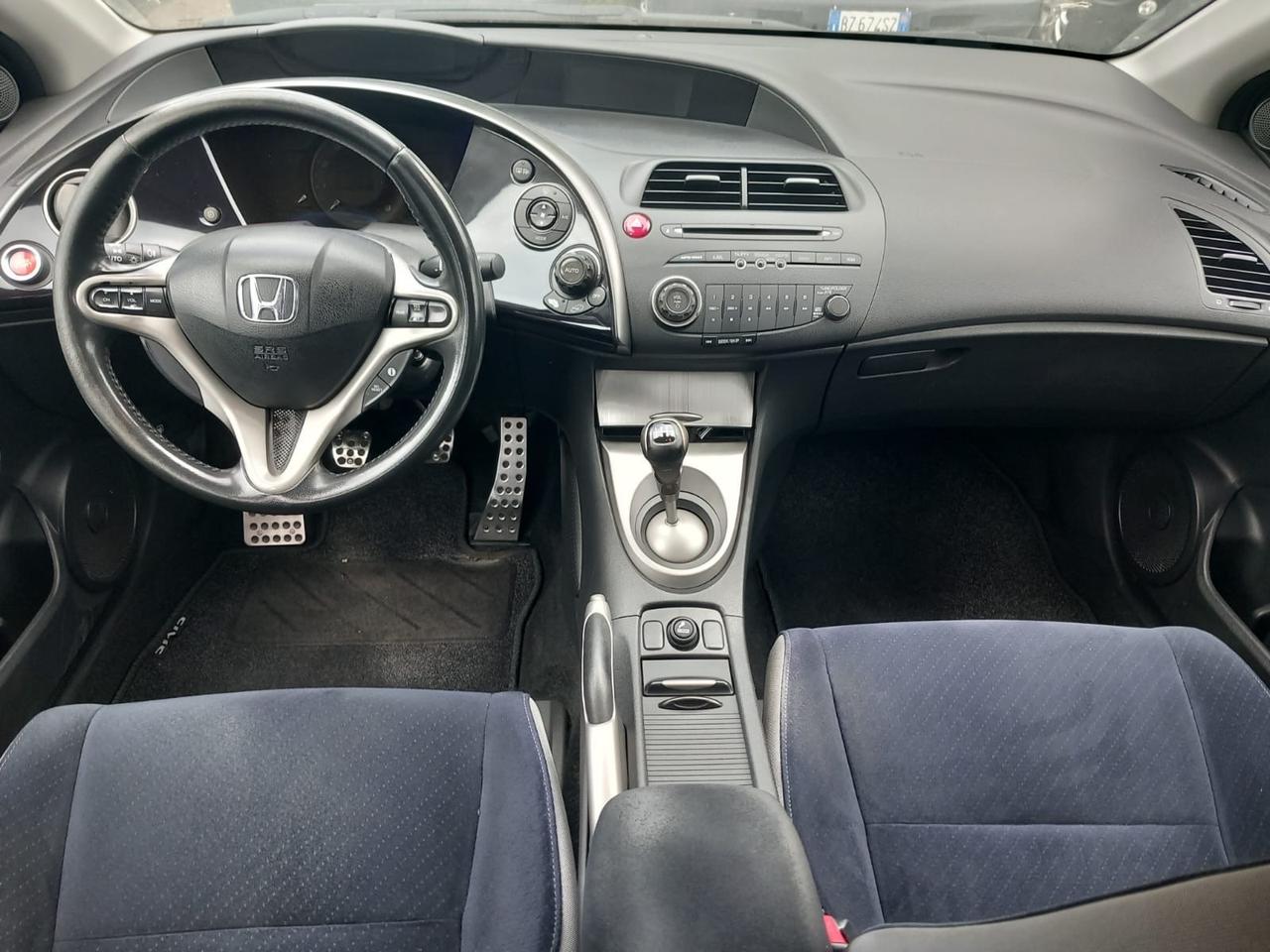 Honda Civic 1.8 i-VTEC 5p. Excl.LH i-P i-Sh LE