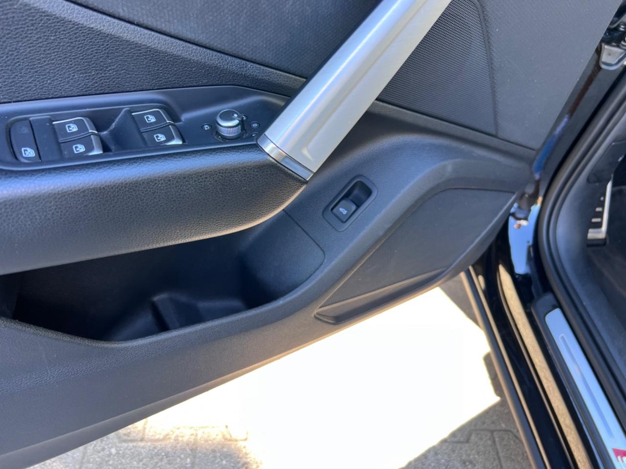 Audi Q2 30 TDI S line Edition Blockshaft