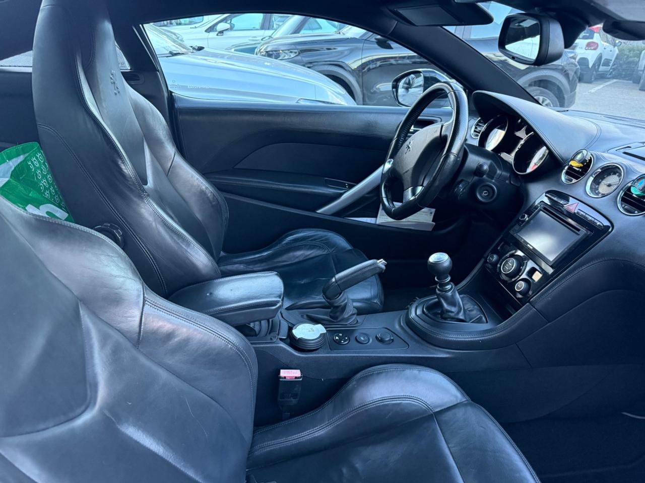 Peugeot RCZ 2.0 HDi 163CV Black Yearling-2010-