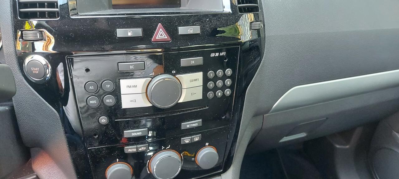 Opel Zafira 1.6 16V ecoM 94CV Cosmo