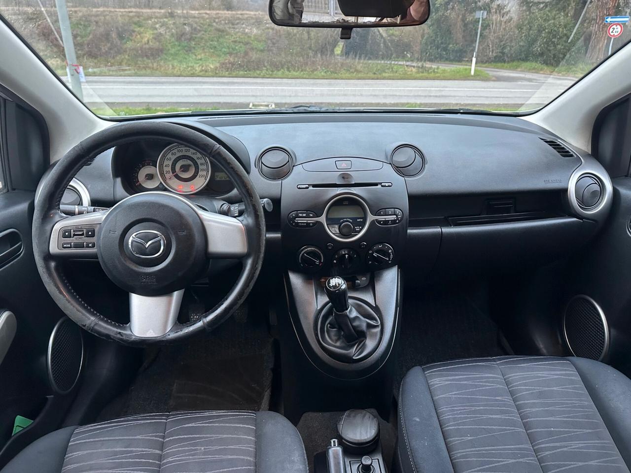 Mazda 2 1.4 TD 68CV 5p. Fun ok neo patentati