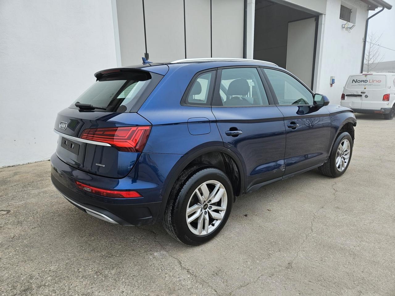Audi Q5 40 2.0 tdi mhev 12V quattro s-tronic START