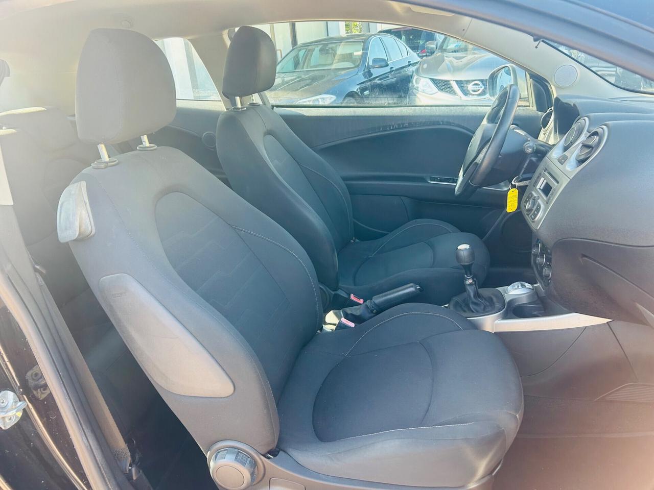 Alfa Romeo MiTo 1.3 JTDm-2 95 CV S&S Distinctive Sport Pack