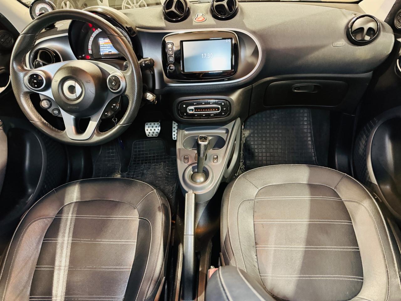 Smart FOURFOUR ALL.BRABUS*CABRIO*NEOPATENTATI*FULL*