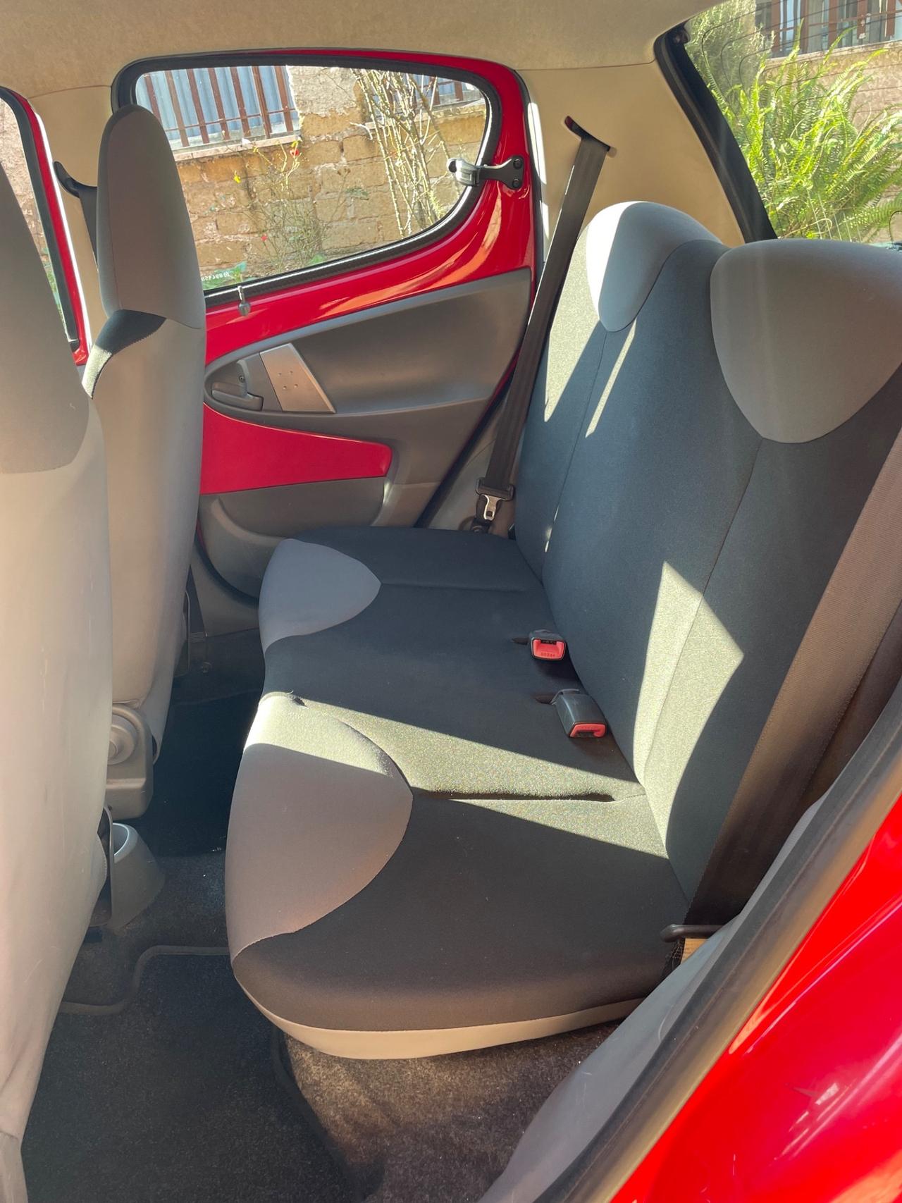 Citroen C1 1.0 5 porte airdream Pulp neopat