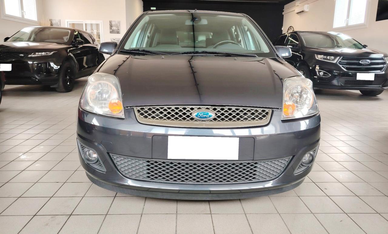 Ford Fiesta 1.2 16V 5p. Ghia