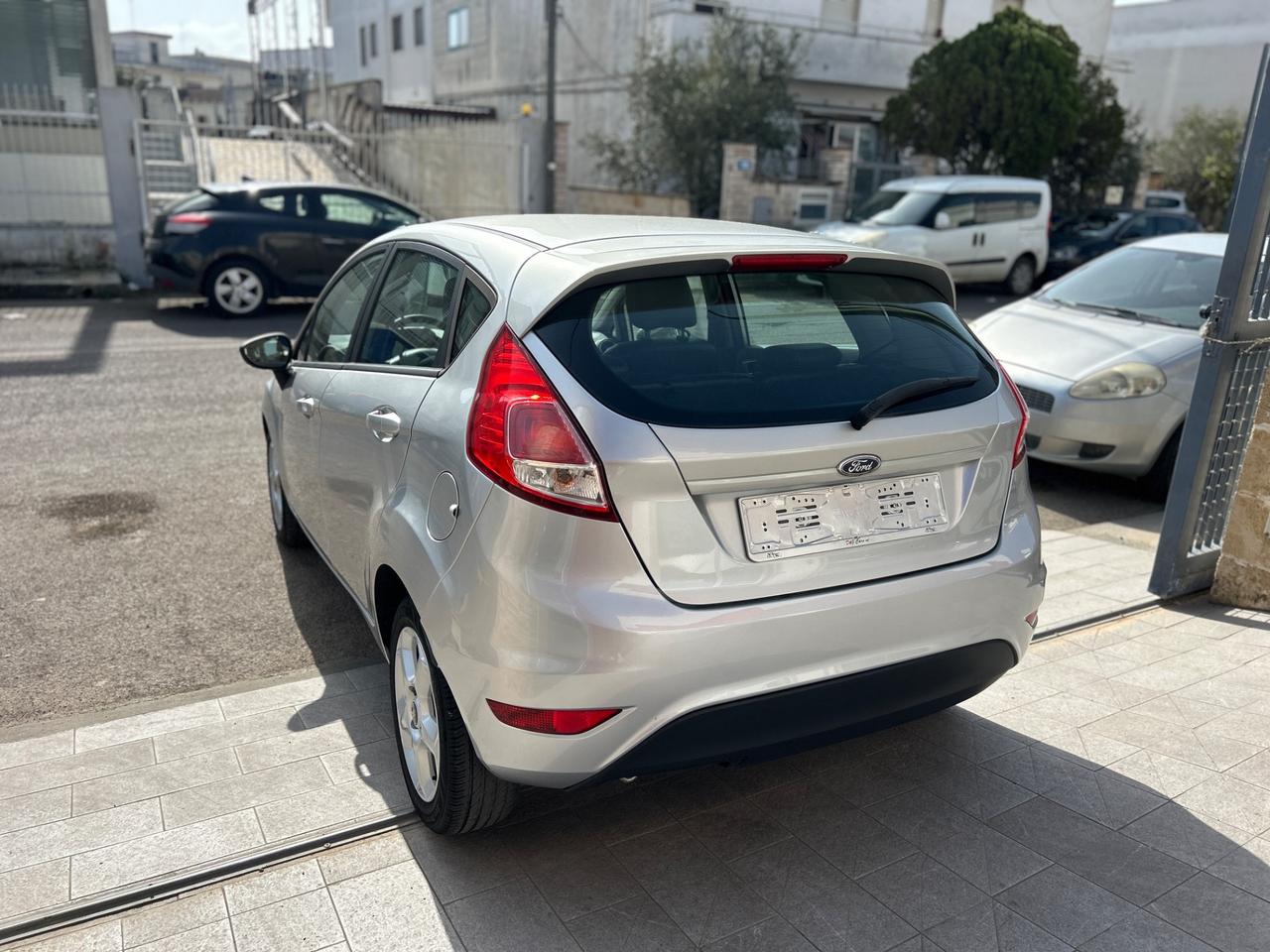 Ford Fiesta 1.5 TDCi 75CV 5 porte Business-2015