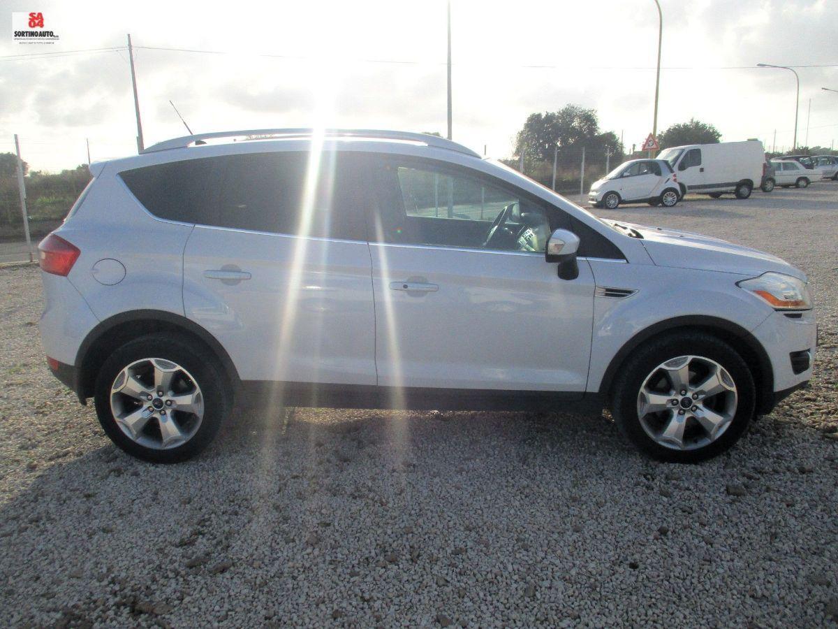 FORD Kuga 2.0 TDCi 163CV 4WD P.shiftTit.-2011