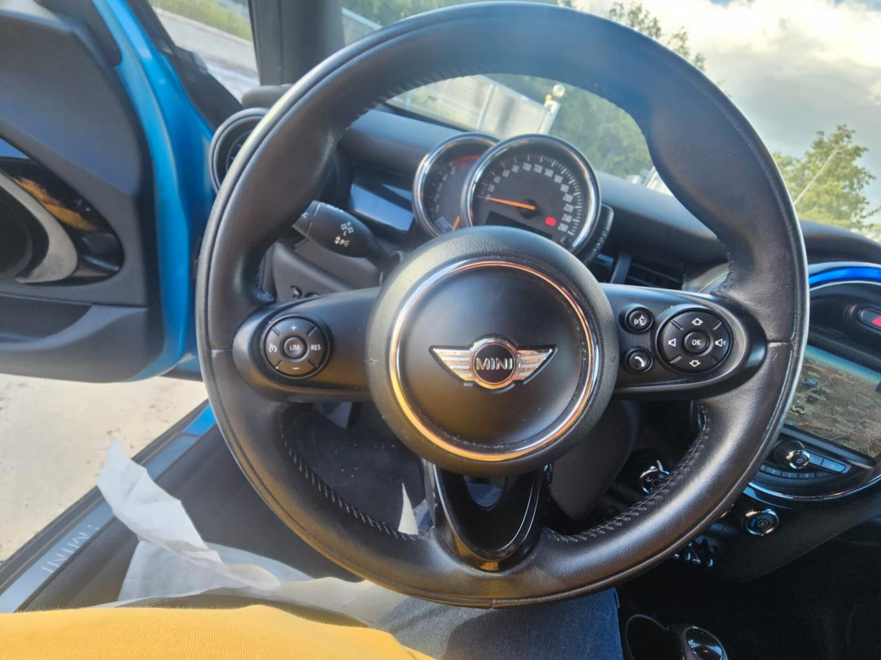 Mini 1.5 One D Business XL