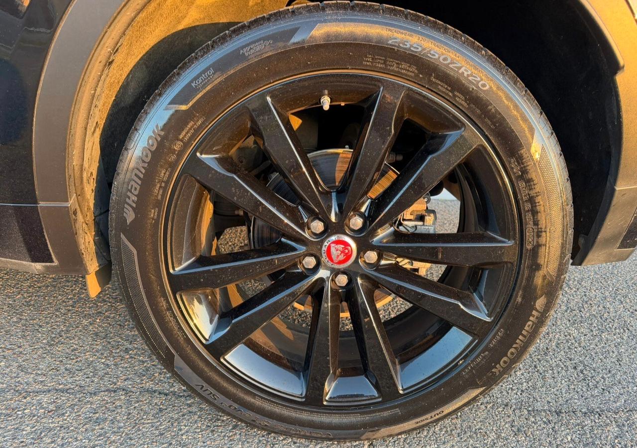 Jaguar E-Pace 2.0D 240 CV AWD aut. R-Dynamic SE