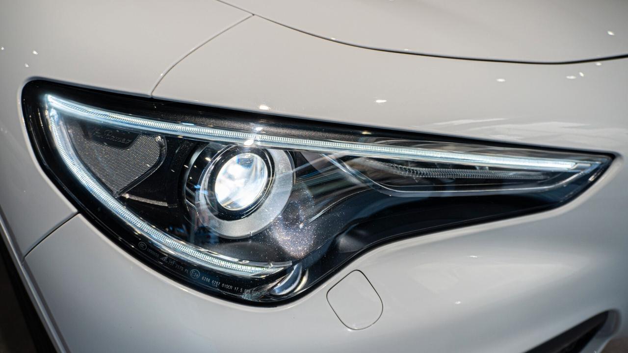 Alfa Romeo Stelvio 2.2d 210 CV AT8 Q4 Veloce IVA ESPOSTA