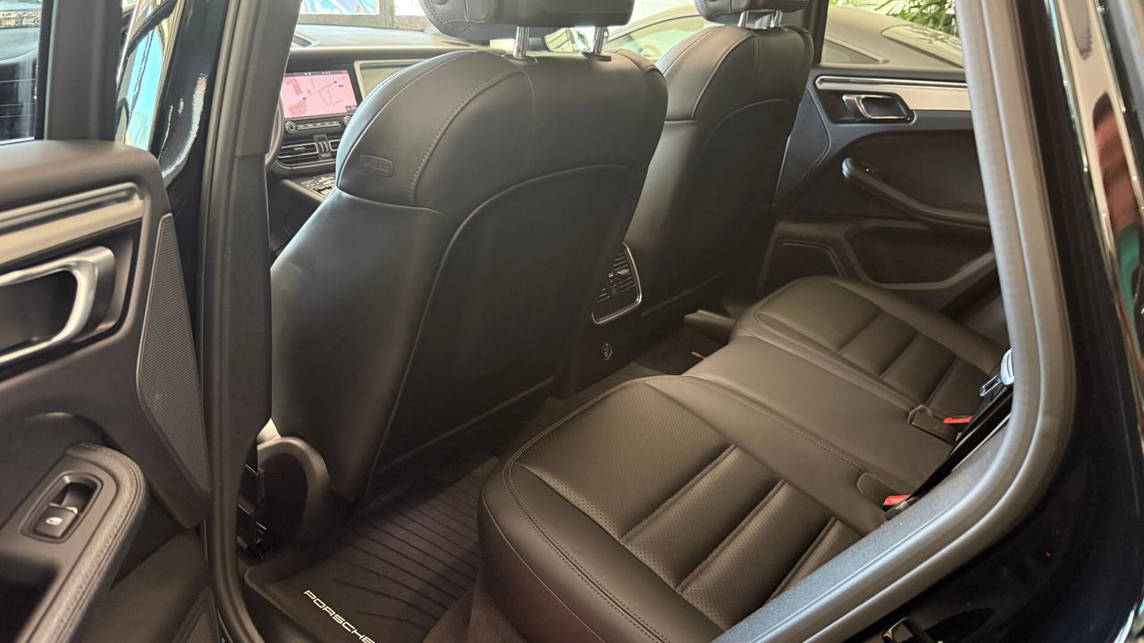 Porsche Macan 2.0 RESTYLING TETTO CERCHIO 21