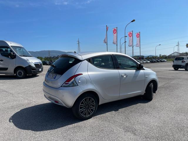 LANCIA Ypsilon 1.2 69 CV 5 porte Gold