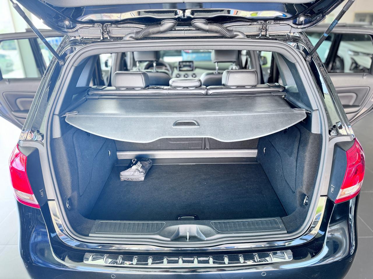Mercedes-benz B 200 d Premium