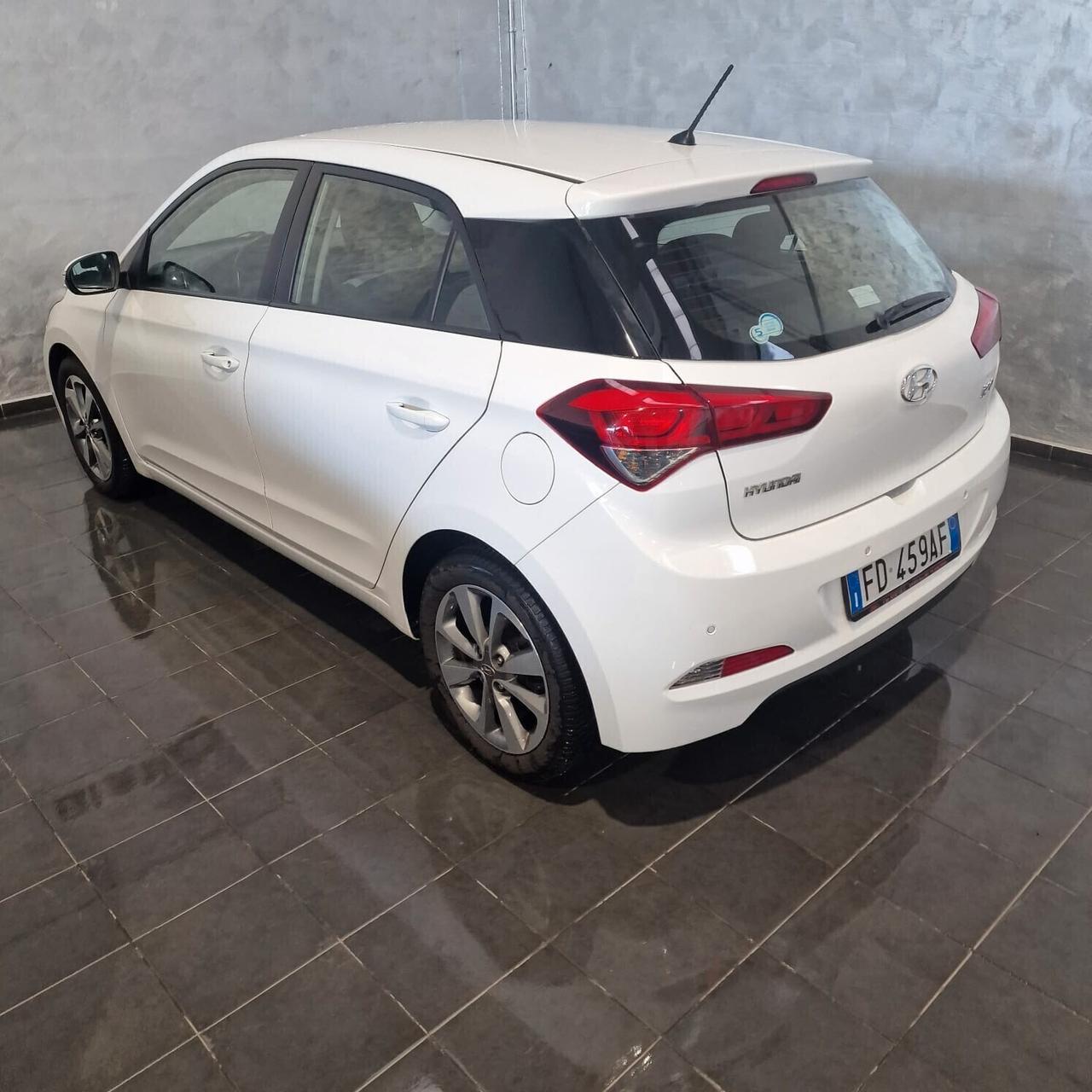 Hyundai i20 1.2 84 CV 5 porte Style